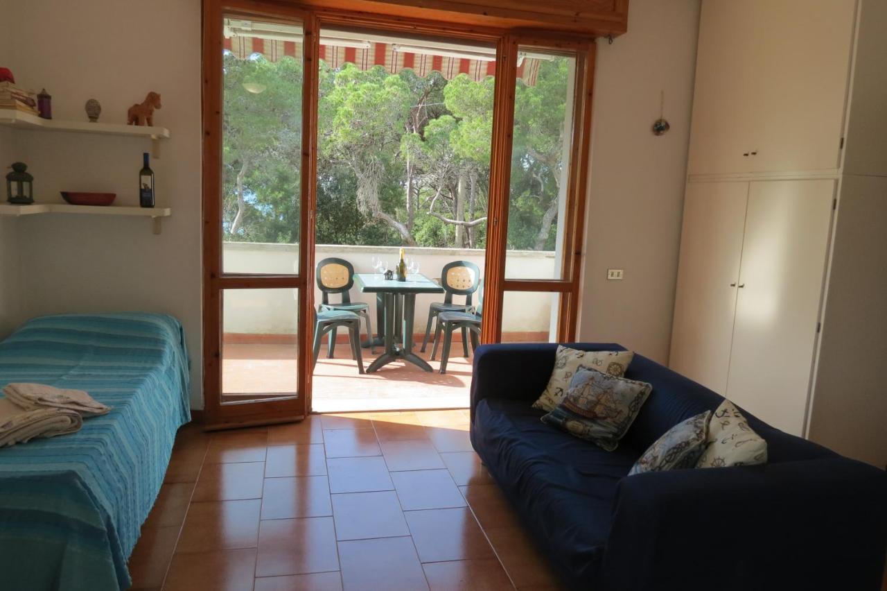 Bellavista Beachfront Apartments Quercianella Kültér fotó