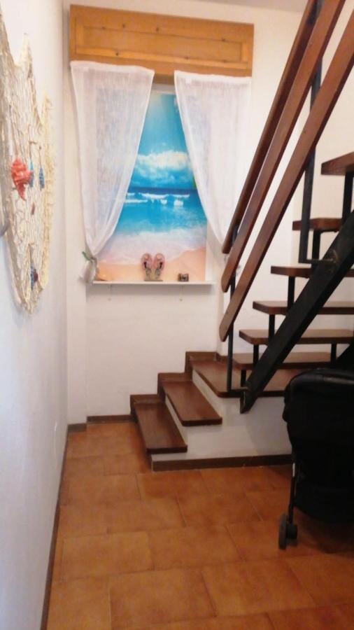 Bellavista Beachfront Apartments Quercianella Kültér fotó